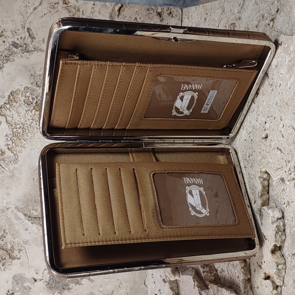 Hananel Full Frame Croc Embossed Faux Leather Wallet/Clutch - Picture 7 of 10